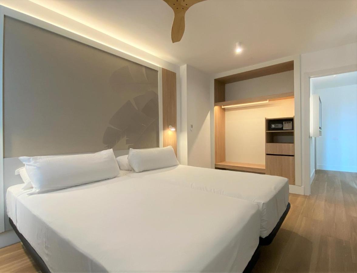One-Bedroom Apartment,1239929803:JPEG
